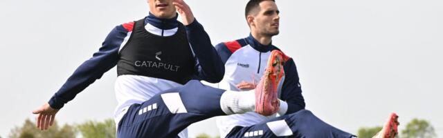 Veljko Paunović radi i kad drugi spavaju /GALERIJA/