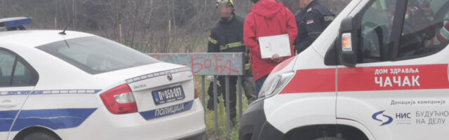 AUTOMOBILOM SLETELI U TIMOK! Vatrgasci, Hitna i policija morali da reaguju! (VIDEO)