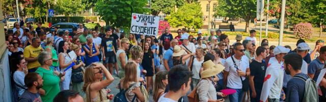 Šesti dan protesta u Užicu: Blokirana magistrala