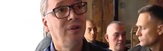 Vučić strancima o plaćenim protestima u Srbiji: Dobijaju 30 evra dnevno samo za hranu