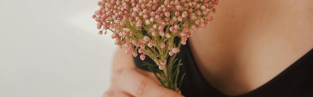 Dnevni horoskop za 21. novembar 2025: Merkur se poigrava sa Blizancima, a neko je na životnoj raskrnici