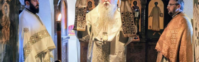 SVETLOST NA POČETKU GODINE: Poruka mitropolita Joanikija na prvoj liturgiji u 2026.