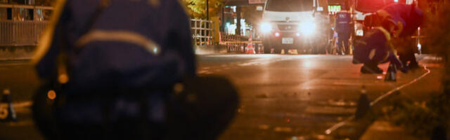 Тинејџер убијен, двојица рањена у нападу ножем