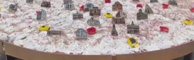 Џиновски васкршњи колач испечен на Криму