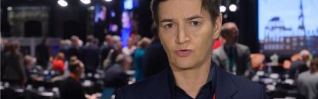 Brutalno: Ana Brnabić zakucala blokaderskog profesora koji se ostrvio na Vučićev manifest
