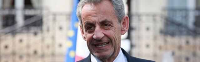 Sarkozi objavio knjigu, ali se čeka BESTSELER "Kako sam pobedio obojenu revoluciju"