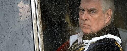 "Pitao me je da li želim da upoznam princa, a ja sam rekla..." Epstajnova žrtva opisala susret s razvratnim bratom kralja Čarlsa kom su oduzete sve titule