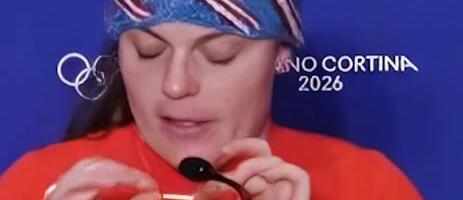 OLIMPIJSKA ŠAMPIONKA SLOMILA MEDALJU - RASPALA SE NA TRI DELA! Izvadila je iz džepa i objasnila šta se dogodilo!