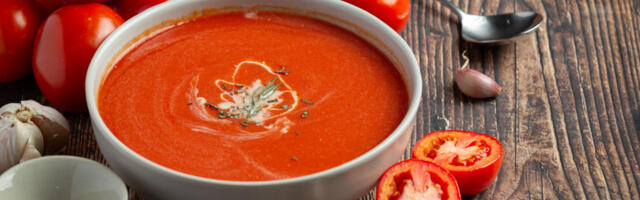 Mirisna paradajz čorba od grilovanog povrća iz rerne (RECEPT+VIDEO)
