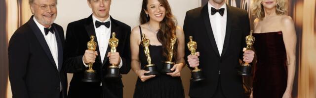 Najveće zvezde Holivuda uručuju nagrade na 98. dodeli Oskara
