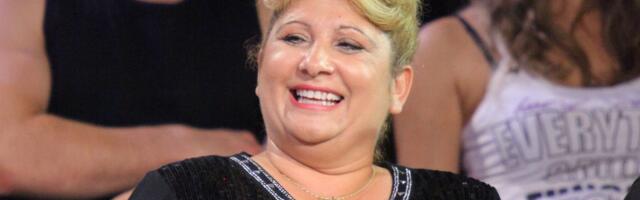 "PEVALA SAM NA MAJČINOJ SAHRANI!" Potresno priznanje folkerke koju je jedan hit vinuo u zvezde