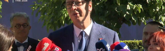 "VAŽNO JE ZA NAS DA DOĐEMO DO 1.300 KILOMETARA AUTO-PUTEVA" Vučić iz Tivta najavio: Imaćemo za Vidovdan veliku vojnu vežbu na Pasuljanskim livadama