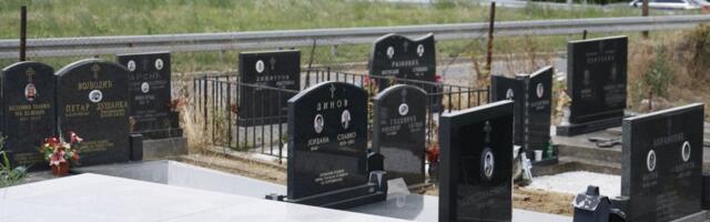 Porodična grobljanska mafija: Ovako su otac i sinovi prevarili ožalošćene porodice na Mokroluškom groblju - jedan detalj budi jezu