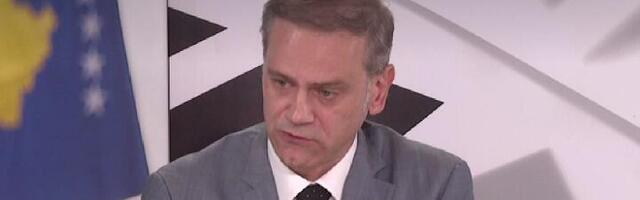 "Predstavnici Srpske liste sele se za Beograd, narod pušten niz vodu"