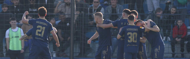 Au, kakav kiks Zvezde u Surdulici: Nesvakidašnji autogol Elšnika doneo vođstvo Radniku, pogledajte ovo (VIDEO)