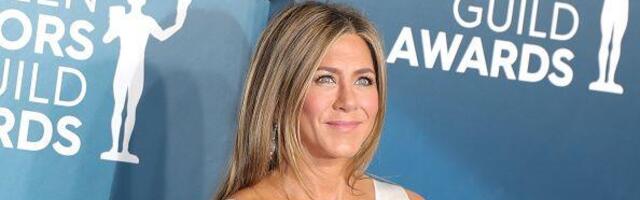 Pantalone koje svi traže ovog proleća: Nosi ih i Dženifer Aniston