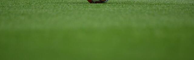 OGROMAN SKANDAL DRMA ENGLESKU! BIVŠI REPREZENTATIVAC UHAPŠEN NA AERODROMU! Sumnja se da je silovao bivšu devojku, policija ne želi da otkrije njegovo ime!