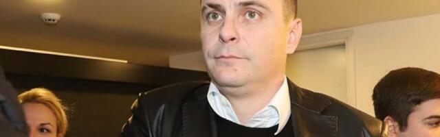 TAJNE IZ PORODIČNOG DOMA VUKA KOSTIĆA ISPLIVALE U JAVNOST! Ovo je istina o braku njegovih roditelja, glumac u ozbiljnom strahu!