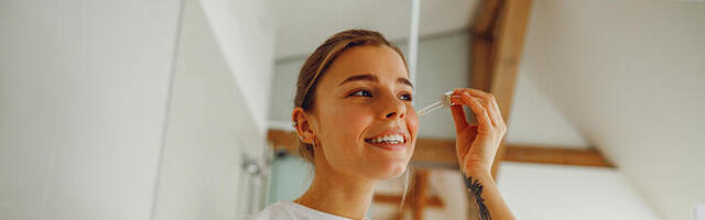 Uz novi The Ordinary Multi-Antioxidant Radiance serum više ne koristim puder