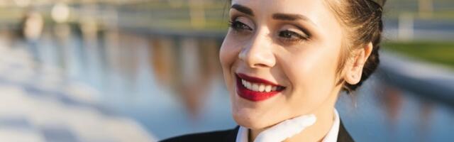 Stjuardesa otkriva šta se desi ako zateknu putnike u avionu da imaju seks (VIDEO)