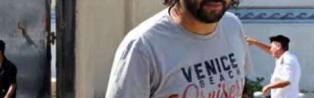 Египатски активиста се извинио због старих твитова, британска полиција их проверава