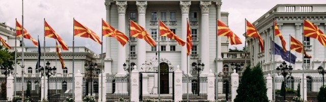 S. Makedonija uvodi krizno stanje zbog korone