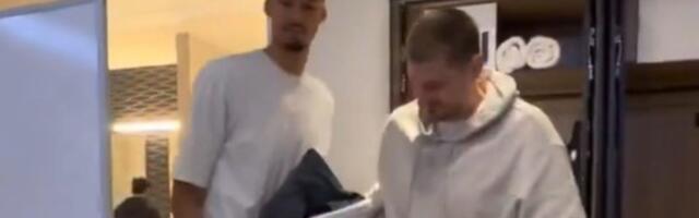 Nikola Jokić "pecnuo" Viktora Vembanjamu na NBA All Staru zbog jedne stvari: "Ponovo si to doneo?"