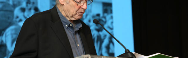 Рецензија историје је припрема за зло