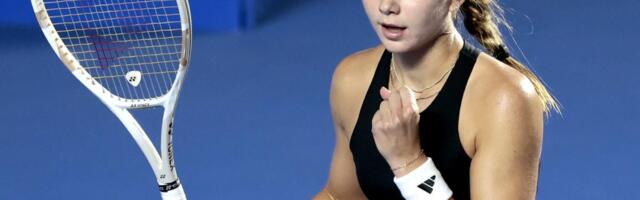 OTAC IZ LESKOVCA, MAJKA SRPKINJA IZ SPLITA, A ONA PRAVI ČUDA POD ZASTAVOM AMERIKE! Svet bruji o nestvarnom potezu 18-godišnje Ive Jović! (VIDEO)