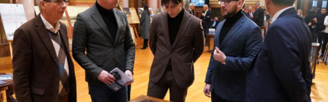 У Скупштини Србије отворена изложба „Јасеновац – трајна опомена"