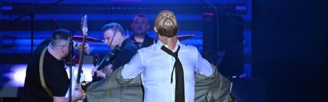 POSLE 10 GODINA SPEKTAKL U SPLITU! Boban Rajović se vratio splitskoj publici – delirijum u prepunim Gripama kada se pojavio na sceni i ON! (FOTO)