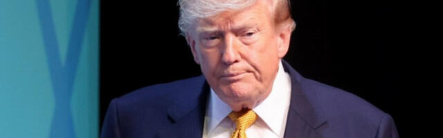 Трамп: Хиљаду ракета усмерено ка Ирану ако покушају да ме убију