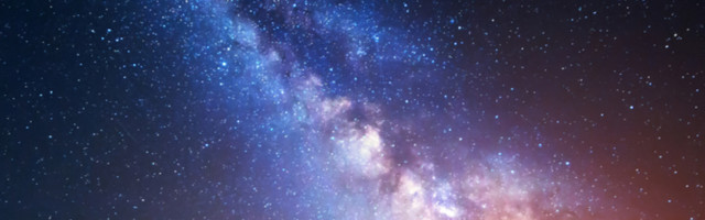 Džinovska crna rupa zarobila šest galaksija