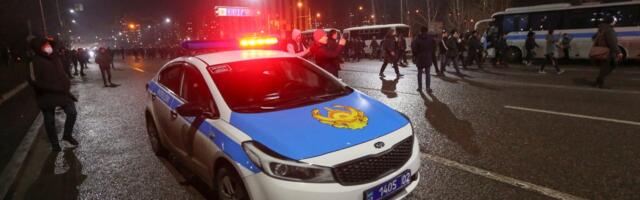 Zbog masovnih protesta oko cene goriva pala Vlada Kazahstana