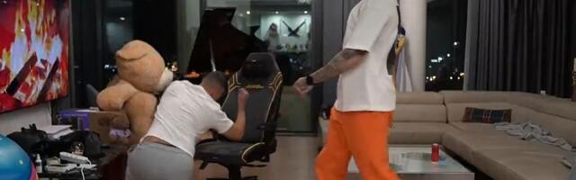 Hit! Džoker Ilić šutnuo Baku Praseta u njegovom lajvu, ovaj odmah pao na pod i počeo da jauče, jedva ustao