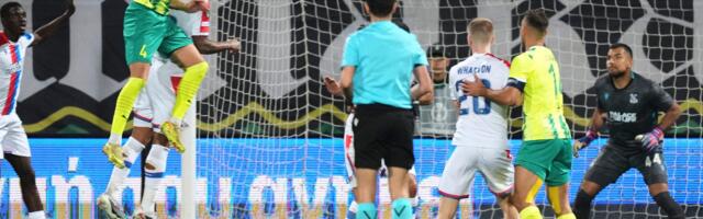 Dva kluba istog imena, dve priče – jedan AEK se kockao, drugi hrabro pao posle dva sata fudbala