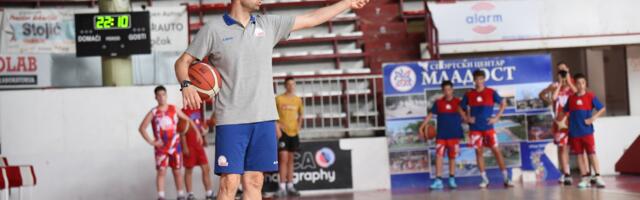 Ivan Đajić, trener pionira Borca: Imamo potpuno novi tim, biće teško, ali ne predajemo se