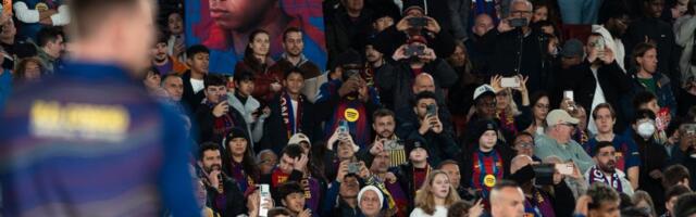 AUUU, KAKVA PROVOKACIJA! Navijači Barse "pecnuli" ljute rivale! Stadionom se orilo - "Ćabi ostani"