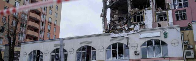 Uoči sastanka Trampa i Zelenskog: Masovni napad raketa i dronova na Kijev