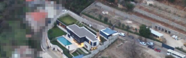 По­ли­ци­ја пре­тре­са­ла Зви­це­ро­ве објек­те