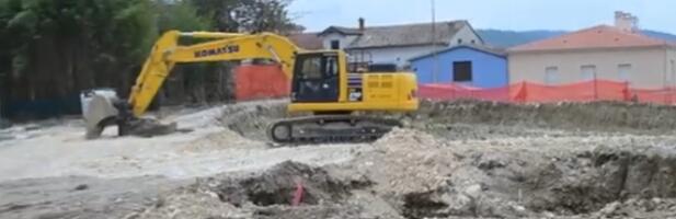 DRAMA NA GRADILIŠTU, POLICIJA POKRENULA HITNU AKCIJU: Pronađena bomba iz Drugog svetskog rata, pogledajte kako je izgledalo uklanjanje (VIDEO)