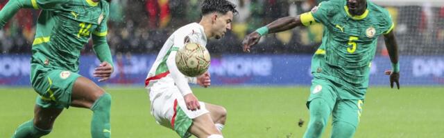 SENEGALCI NE DAJU TROFEJ - ALI BUKVALNO! Ovo je potpuni hit: Sramno im oduzeli titulu, pa izašli na utakmicu sa peharom u rukama!