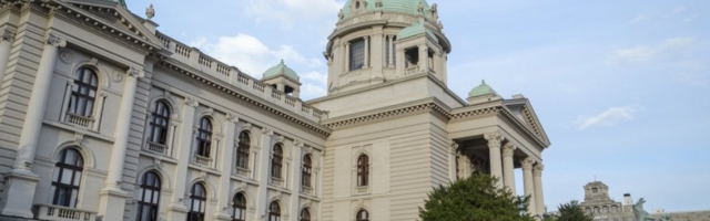KO BI MOGAO DA DOBACI DO 3 ODSTO?! Ističe rok za prijavu listi, evo ko sve učestvuje na izborima