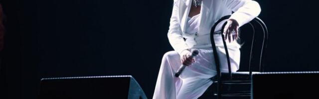 PREKINUT KONCERT DRAGANE MIRKOVIĆ! Publika ZANEMELA zbog ŠOK informacije, pevačice ostala ZABEZEKNUTA!