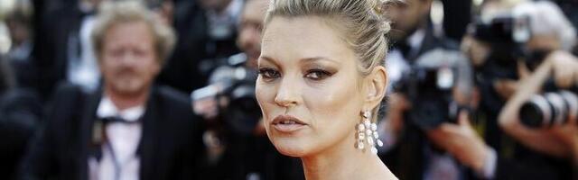 Previše popila, pa se patosirala nasred ulice! Kejt Mos se izblamirala za sve pare (FOTO)