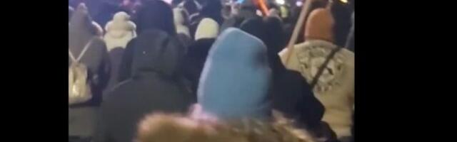 "Prekardašilo": Građani blokirali Pančevački most (VIDEO, FOTO)