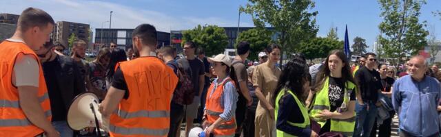 Podrška uhapšenim aktivistima u Novom Sadu i u Kragujevcu (VIDEO)