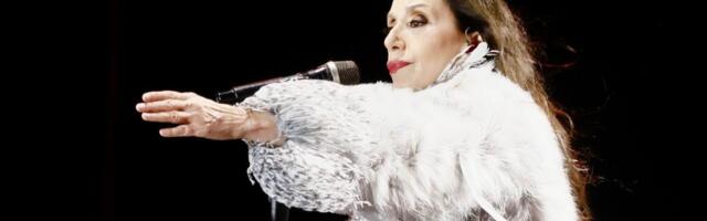 "Čast mi je biti u Beogradu": Pevačica Luz Kasal održala koncert u okviru Belgrade River Festa