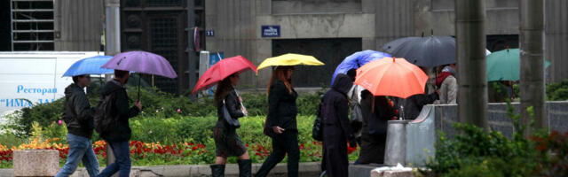 DANAS OBLAČNO I HLADNO VREME, A PADAĆE I KIŠA: Vetar će popodne da oslabi, ali nam stiže nova nevolja - SNEG!