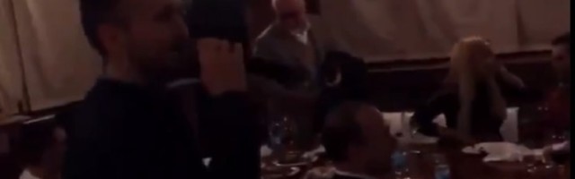 "Vesić da podnese ostavku zbog kršenja mera"